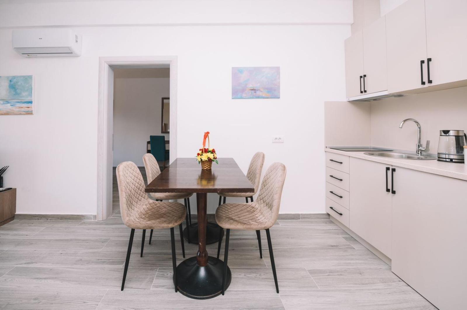 Apartments Art Улцинь Экстерьер фото